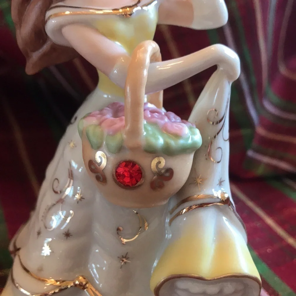 Brand New Lenox Disney Showcase Princess Belle Christmas Tree Ornament